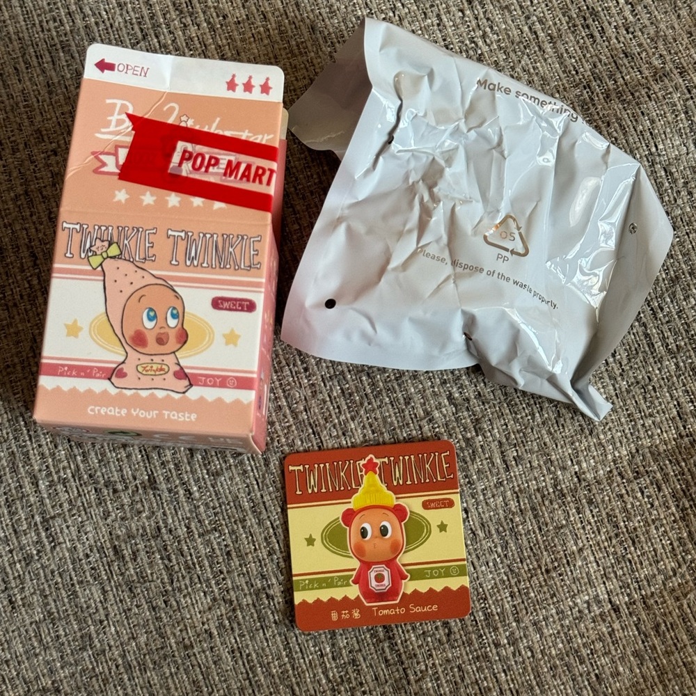 Pop Mart Twinkle Twinkle Create Your Taste Series Figures - B Tomato Sauce - Picture 2 of 2